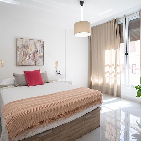Apartment Center Soho Deluxe مالقة المظهر الخارجي الصورة