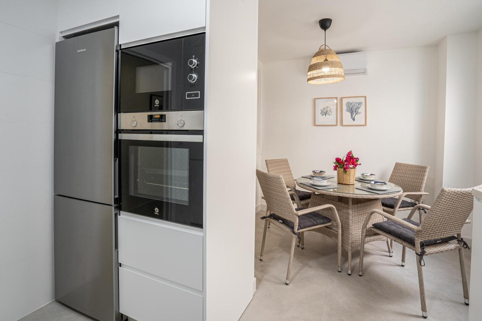 Apartment Center Soho Deluxe مالقة المظهر الخارجي الصورة
