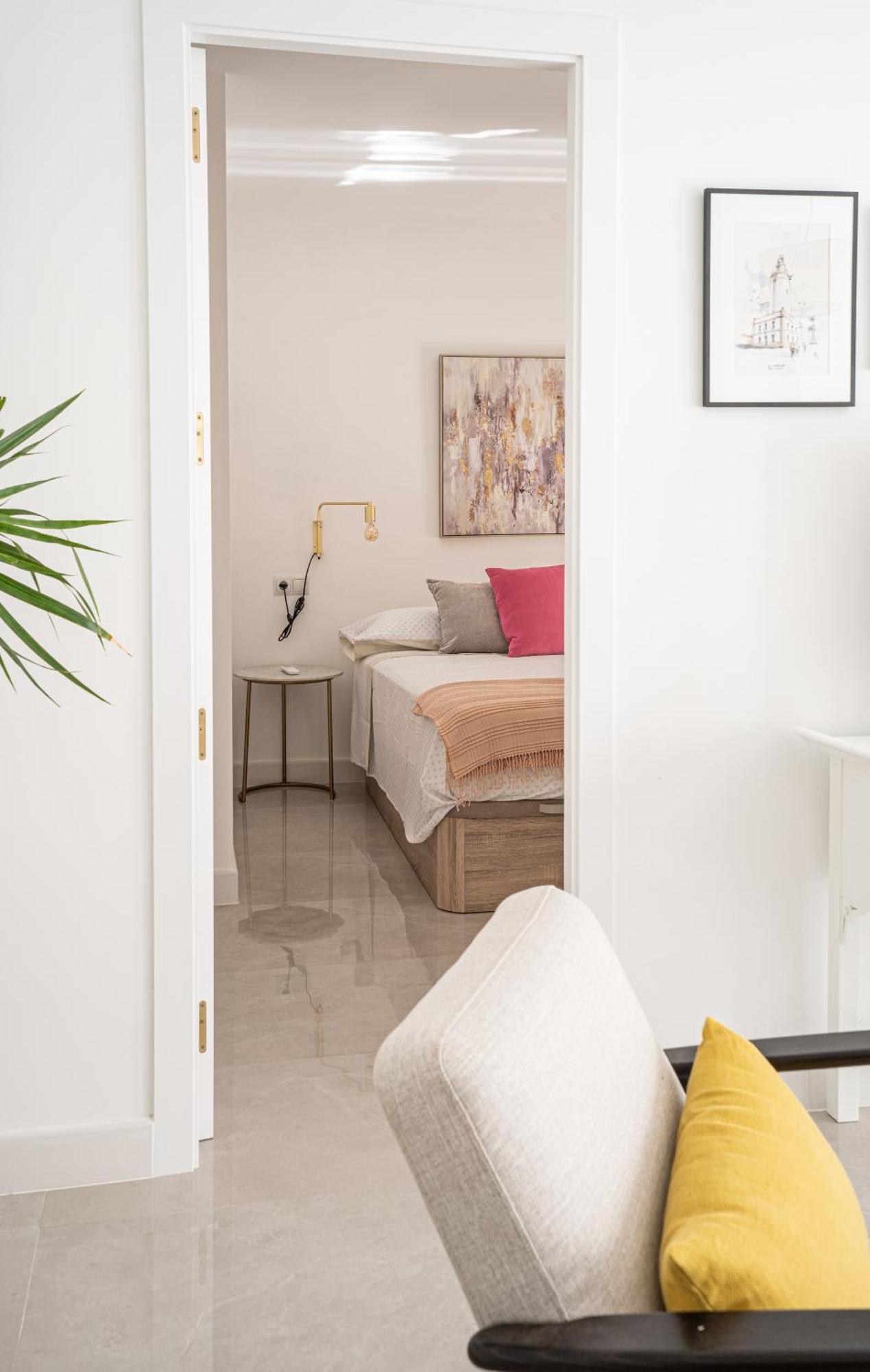 Apartment Center Soho Deluxe مالقة المظهر الخارجي الصورة